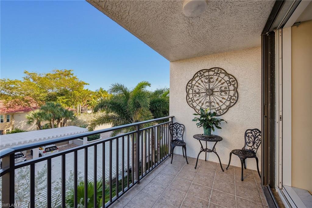 7225 Pelican Bay BLVD 305 photo 26