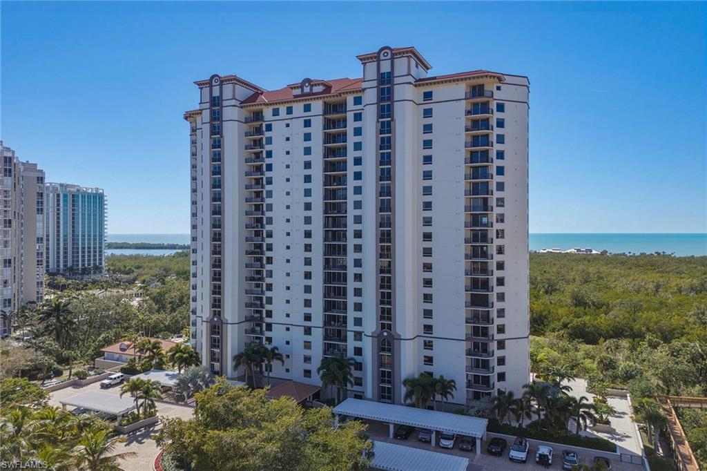 7225 Pelican Bay BLVD 305 photo 31