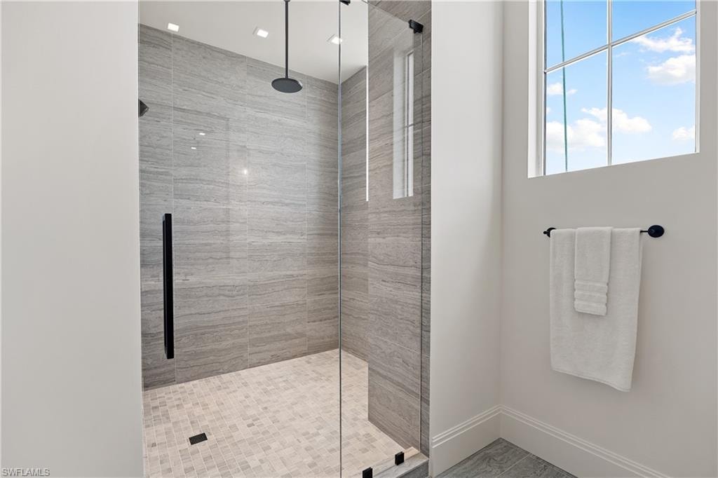 81 Seagate DR PH20 photo 28