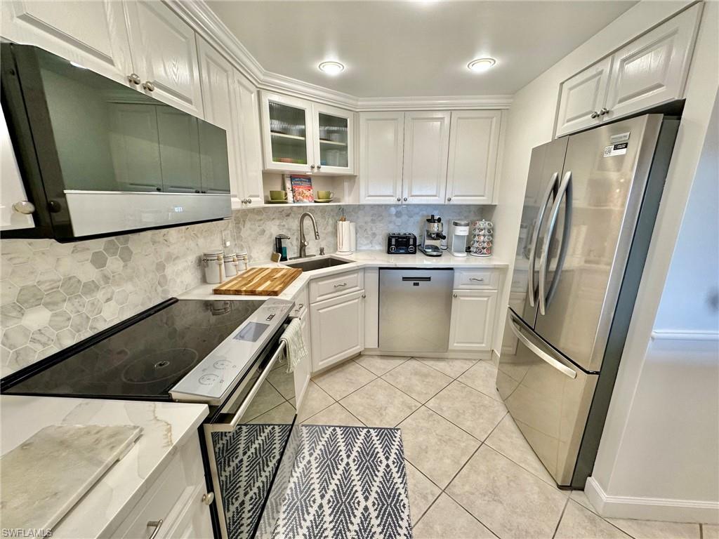 1 Bluebill AVE 604 photo 13