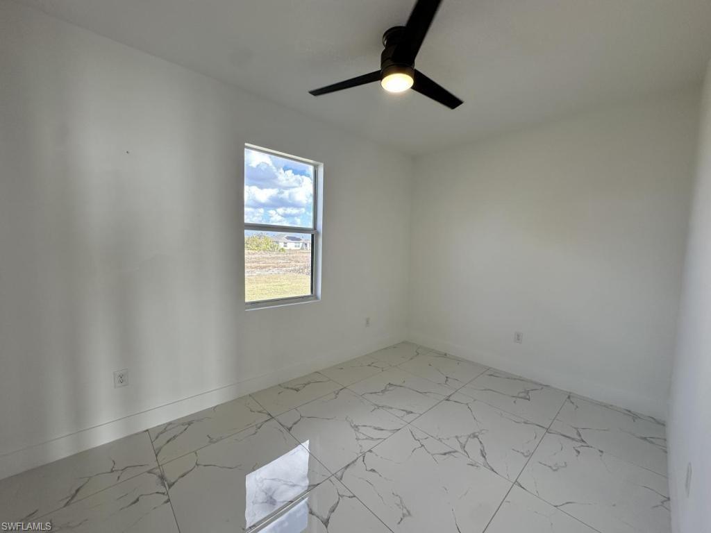 325 Paulcrest AVE photo 7