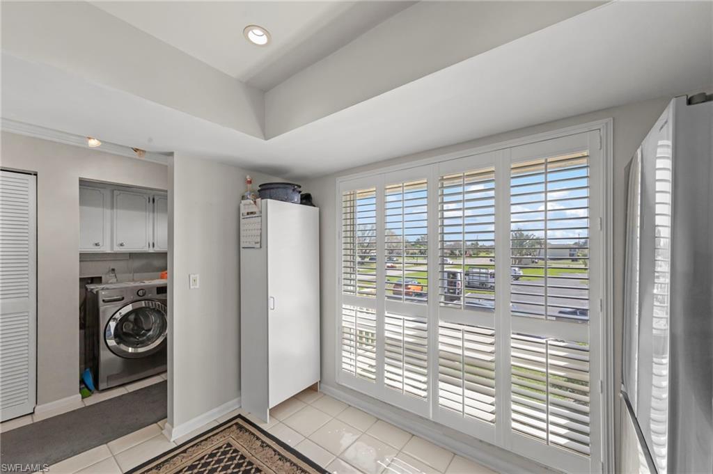 84 Glades BLVD 2