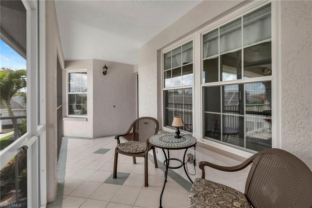 View of screened front lanai