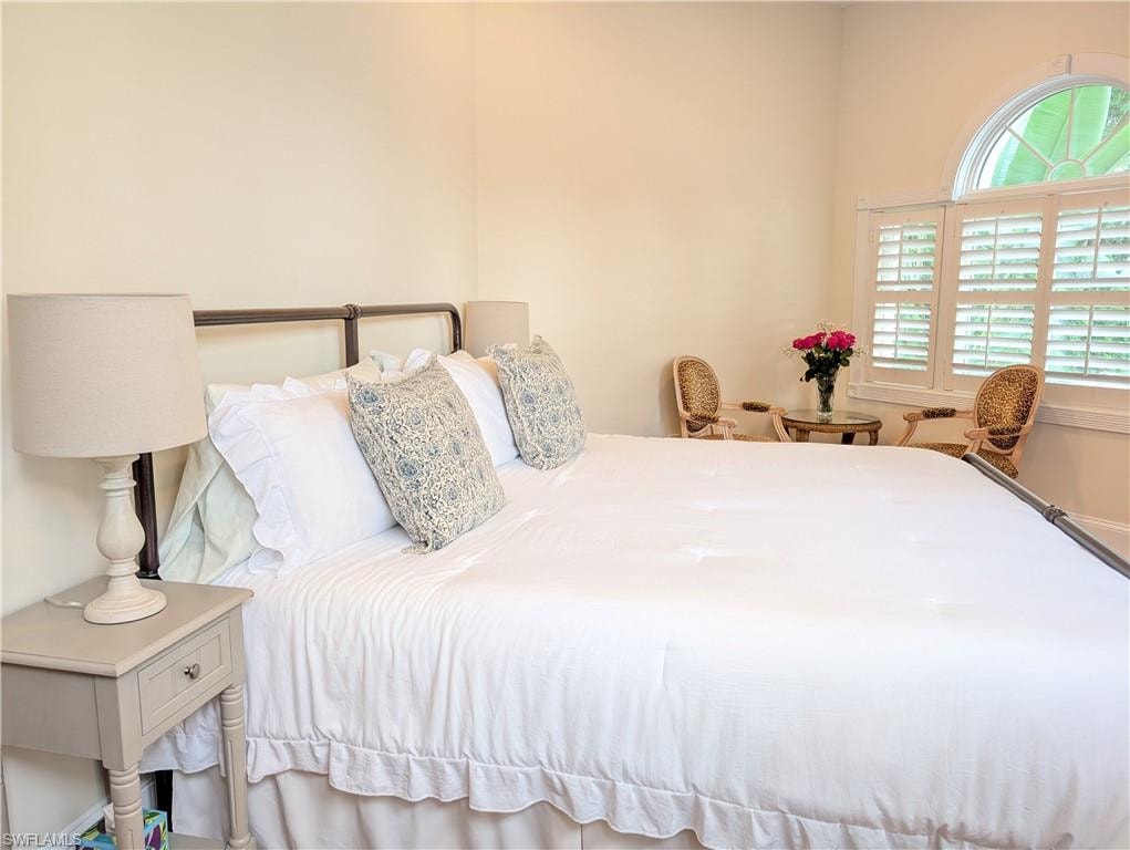 2878 Valencia WAY photo 20