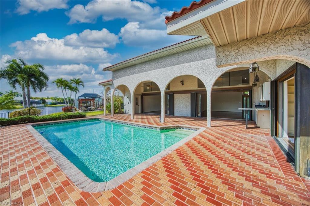 6896 Erin Marie CT