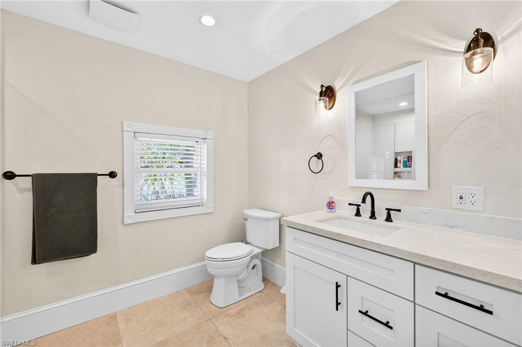 2878 Valencia WAY photo 33