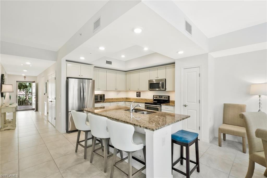 10791 Palazzo WAY 405 photo 7