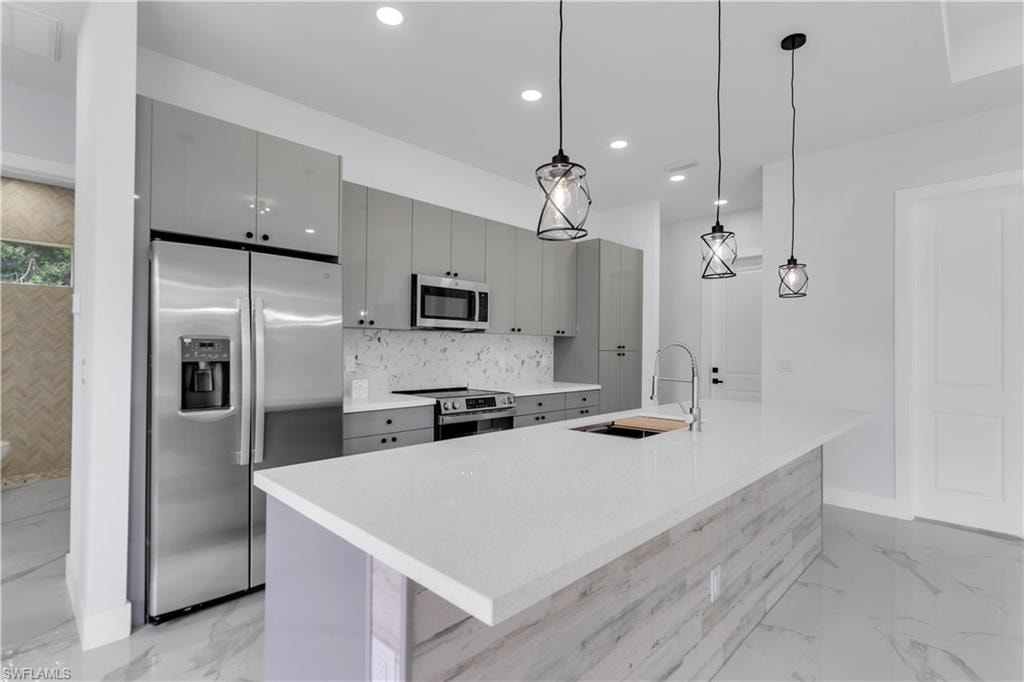 3006 16th ST W