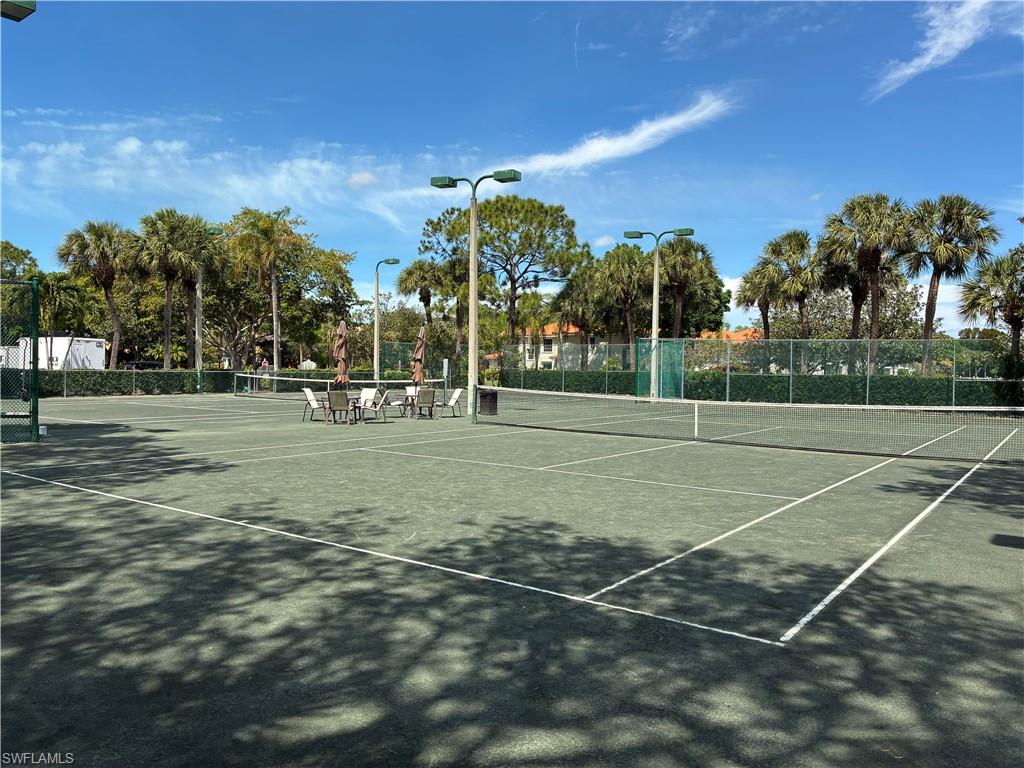 Clubhouse Tennis Courts