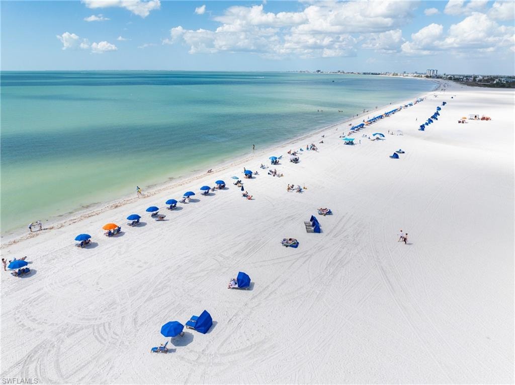 Drone / aerial view of expansive Fort Myers Beach