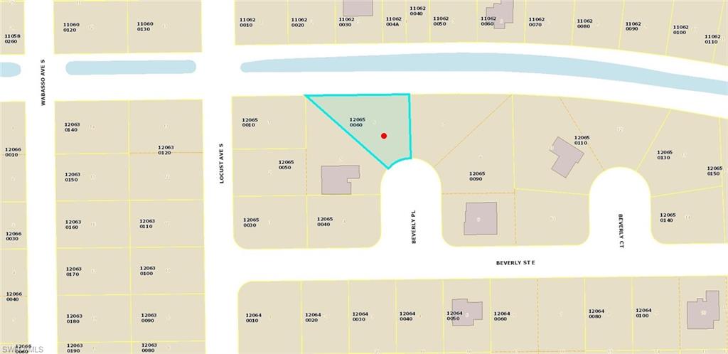 Pie-Shaped Lot w/large Back Canal Frontage