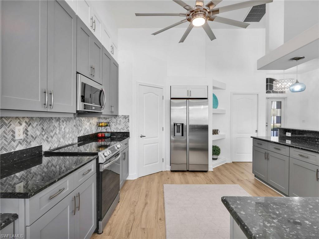 13621 China Berry WAY photo 15