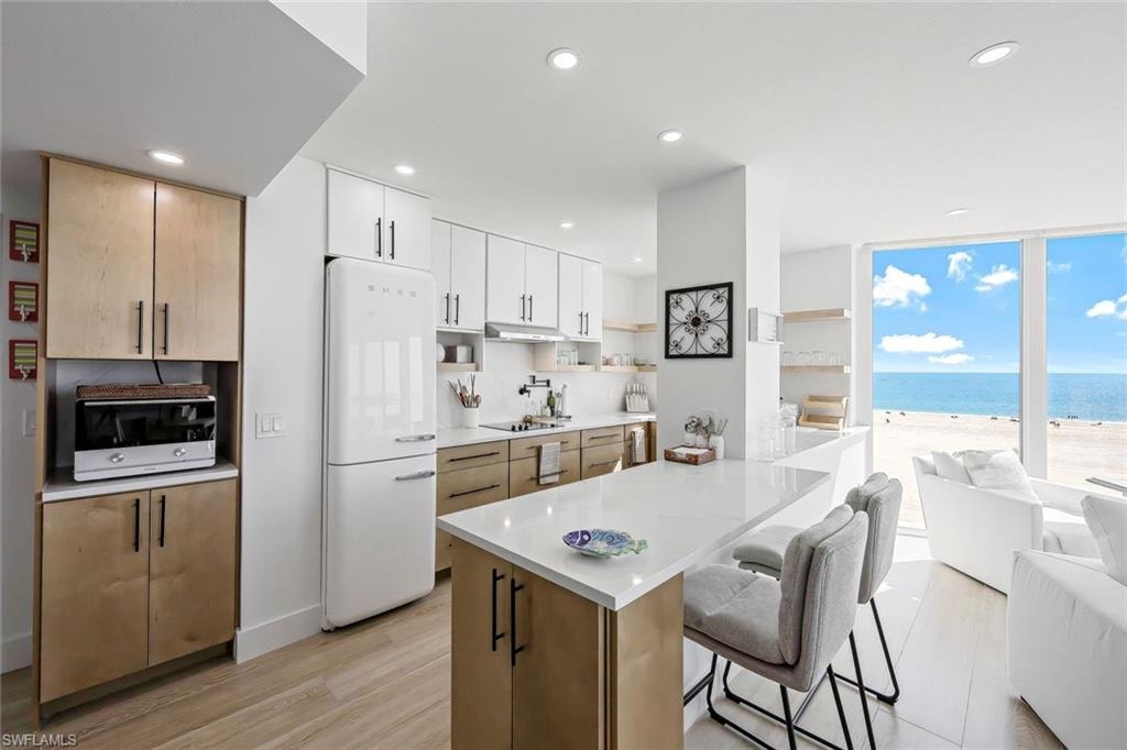 58 Collier BLVD 708