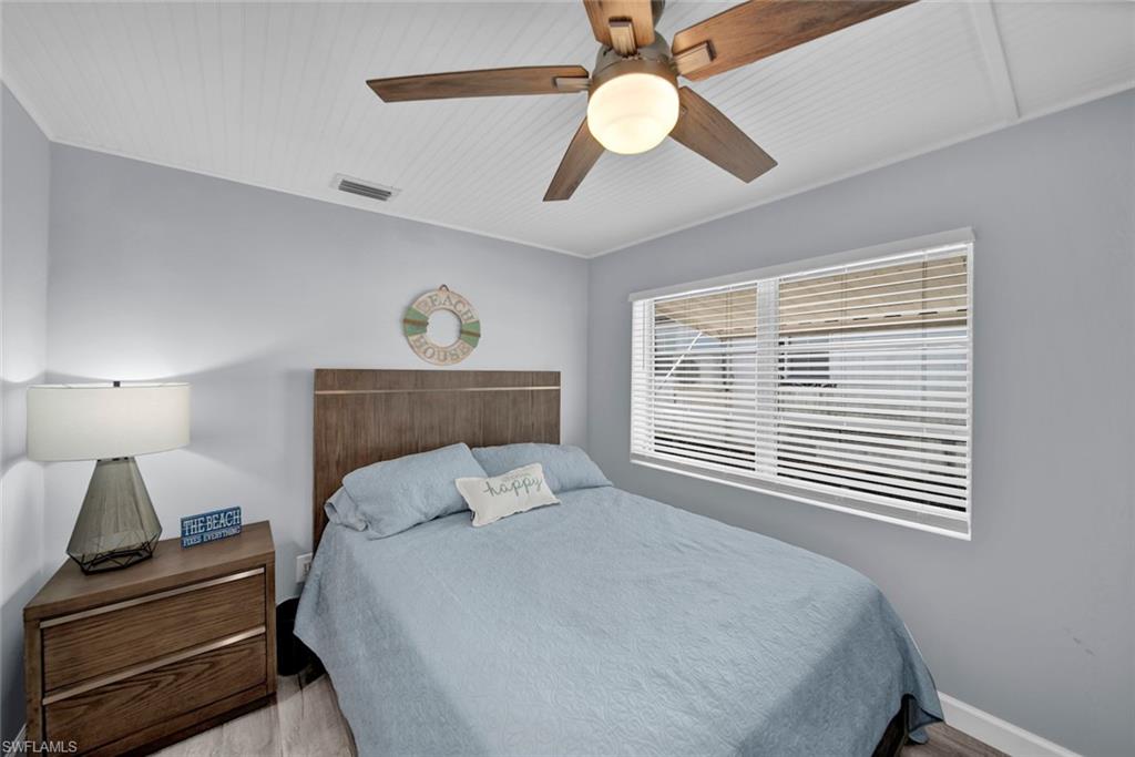 16890 Banyon DR photo 22