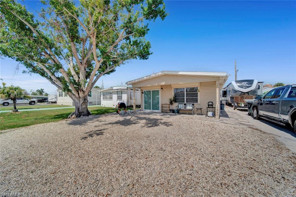 16890 Banyon DR photo 25