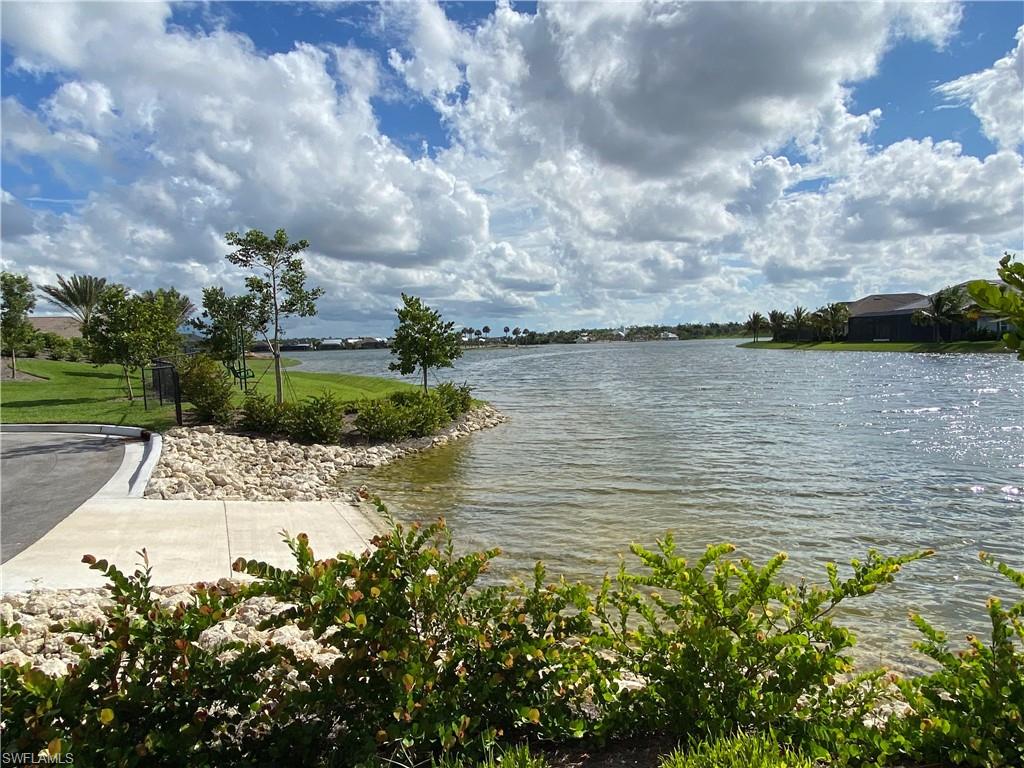 14639 Edgewater CIR photo 22