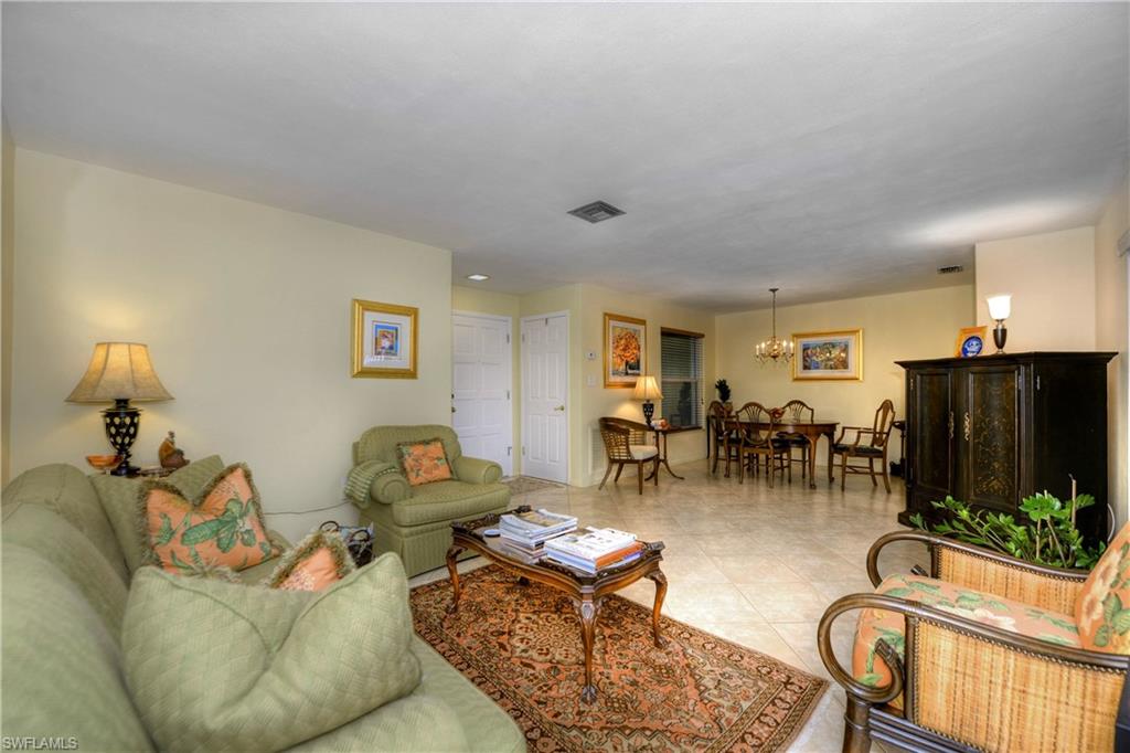 5652 Eichen CIR E