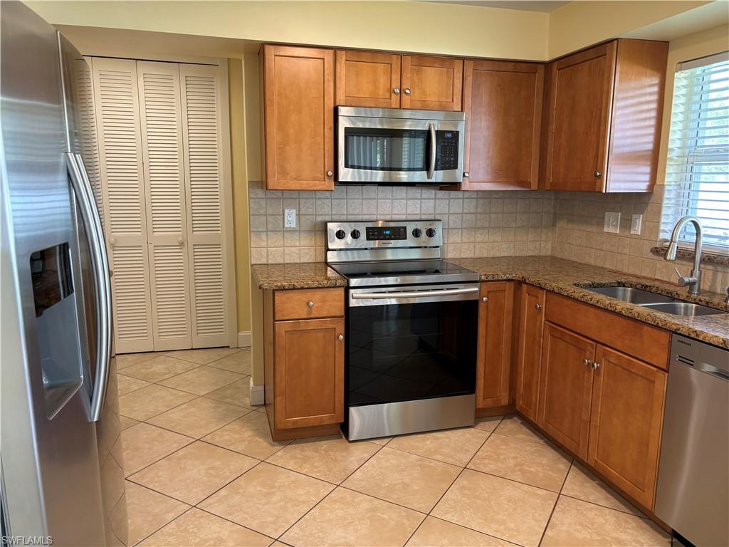 Kitchen & Pantry
