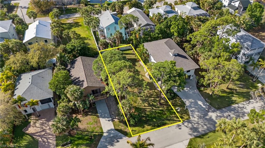 Zoned RMF-6 allowing for single family homes, duplex, multi-family, or a guest house! (Buyer to perform Buyer's own due diligence).