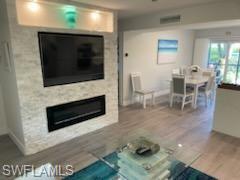 788 Park Shore DR B19