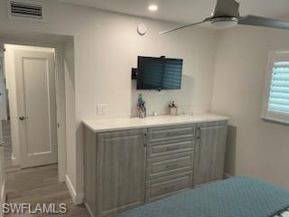 788 Park Shore DR B19 photo 9