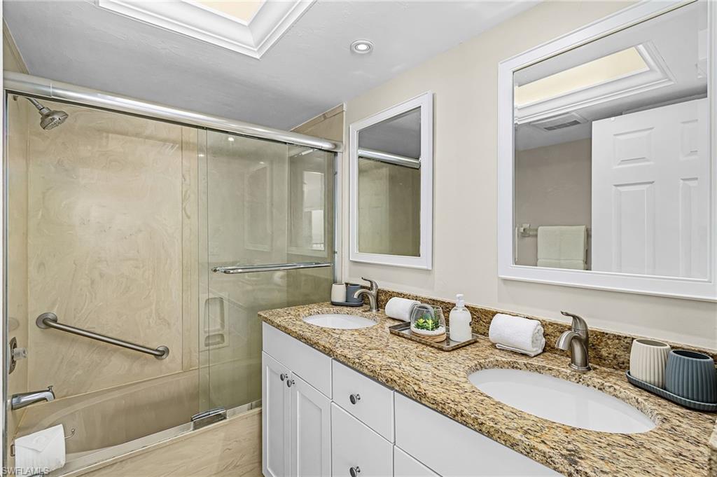 8350 Estero BLVD 322 photo 21