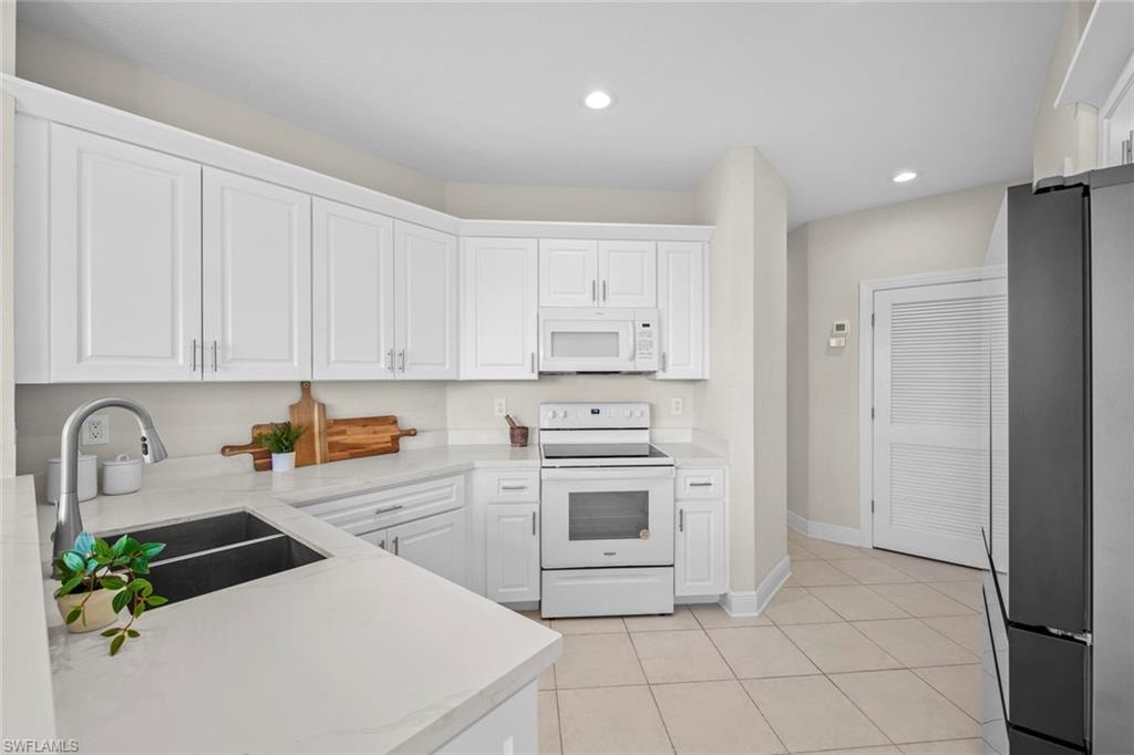26670 Egrets Landing DR 102 photo 18