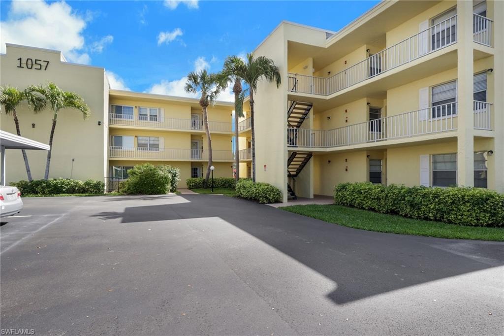 1057 Forest Lakes DR 1208