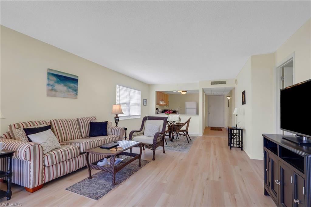 1057 Forest Lakes DR 1208 photo 11