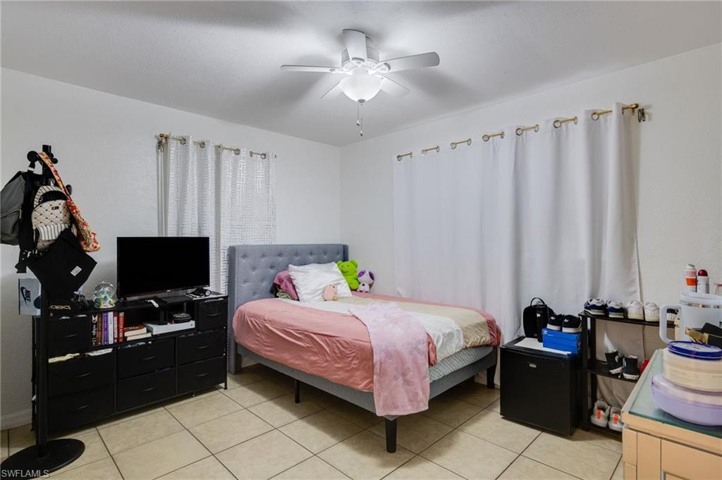 1652 Jamestown CT photo 9
