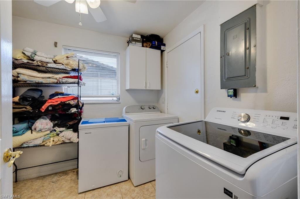 1652 Jamestown CT