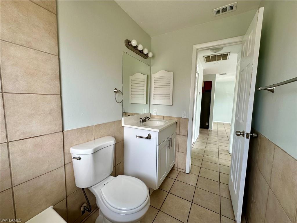 2nd Bathroom