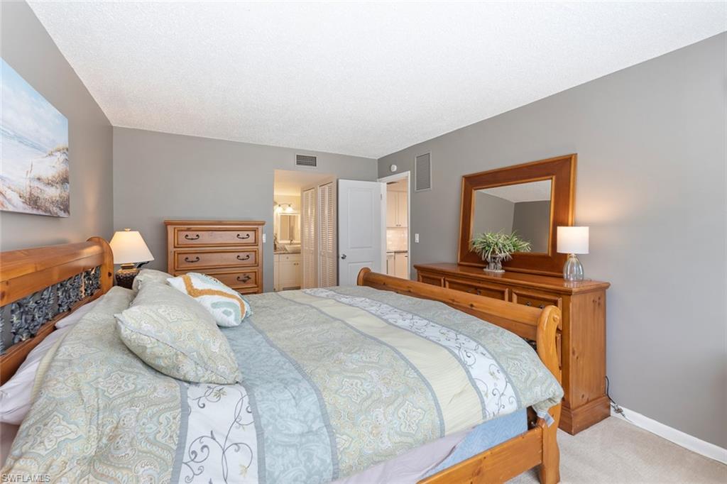 240 Palm DR 48-1 photo 9