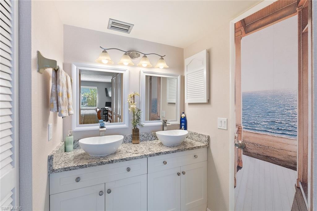 240 Palm DR 48-1 photo 11