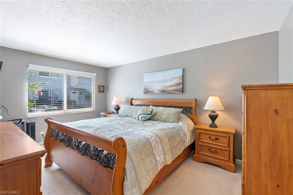 240 Palm DR 48-1 photo 8