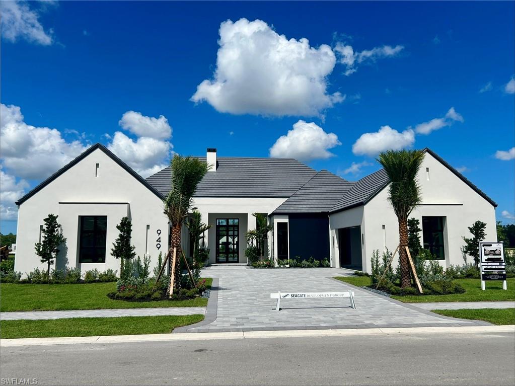 949 Chimney Rock RD