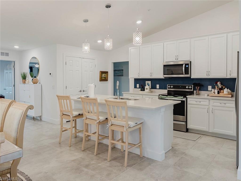 5690 Mayflower WAY 601