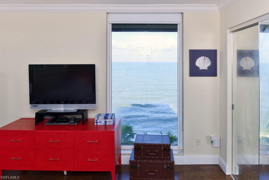4001 Gulf Shore BLVD N 707 photo 20