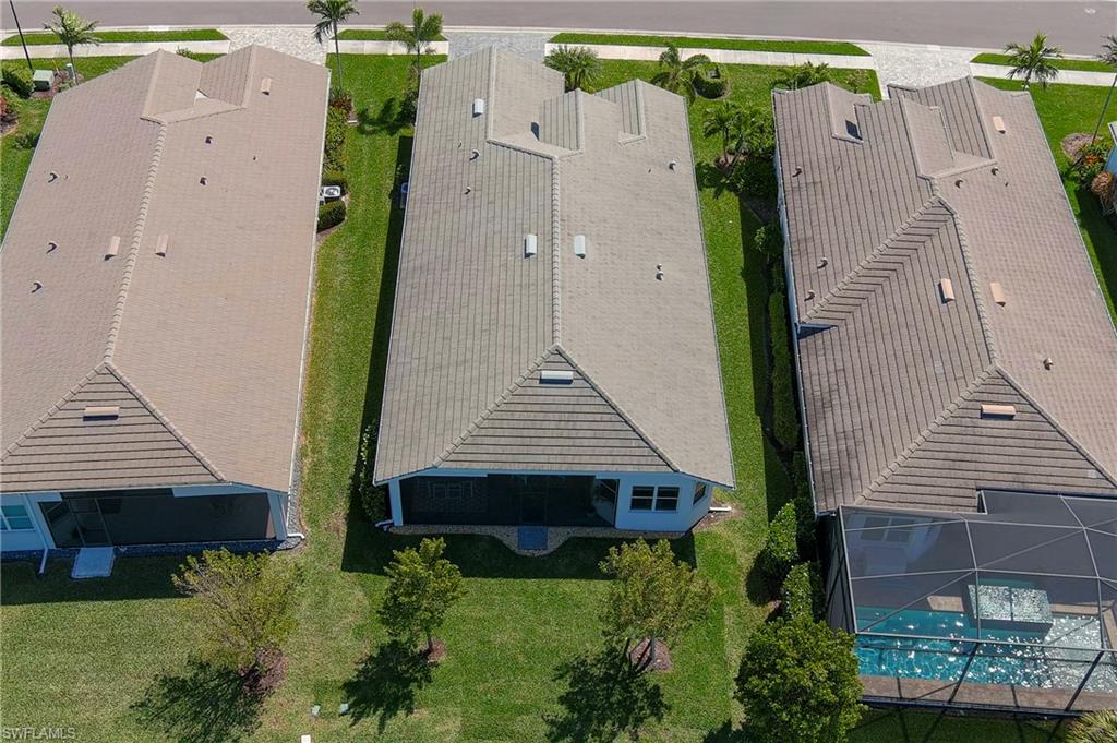 Aerial view of property and surrounding area