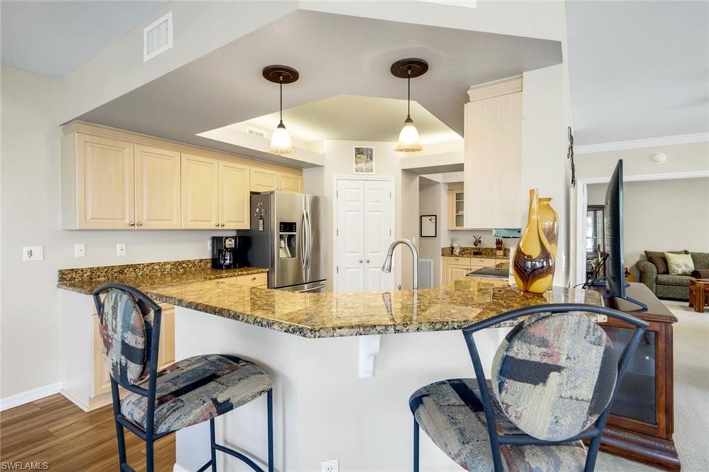 10801 Crooked River RD 101 photo 6