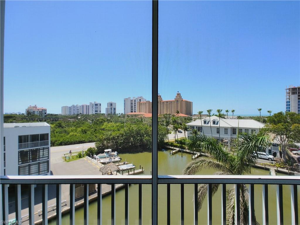 400 Flagship DR 501 photo 25