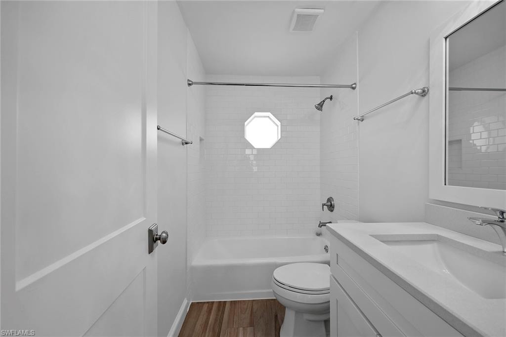 527 109th AVE N photo 14