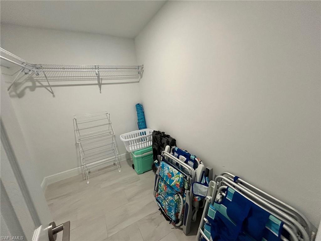 Guest bedroom walk in closet