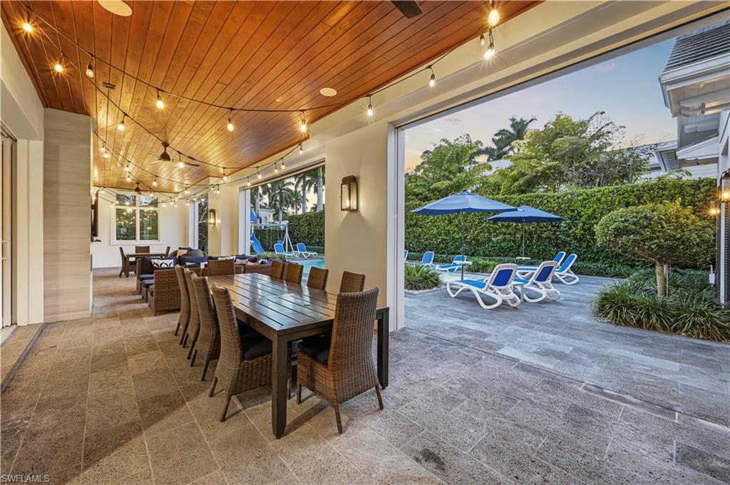 View of patio / terrace with outdoor dining space