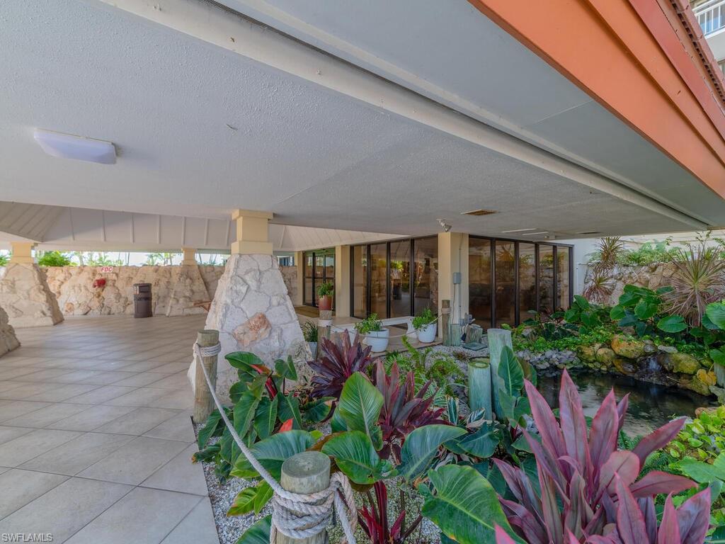 180 Seaview CT 612 photo 23