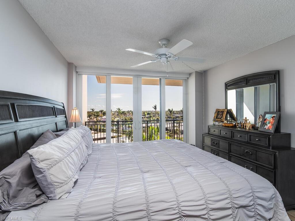 180 Seaview CT 612 photo 13