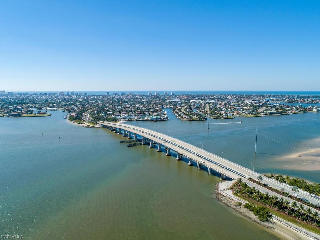 180 Seaview CT 612 photo 28