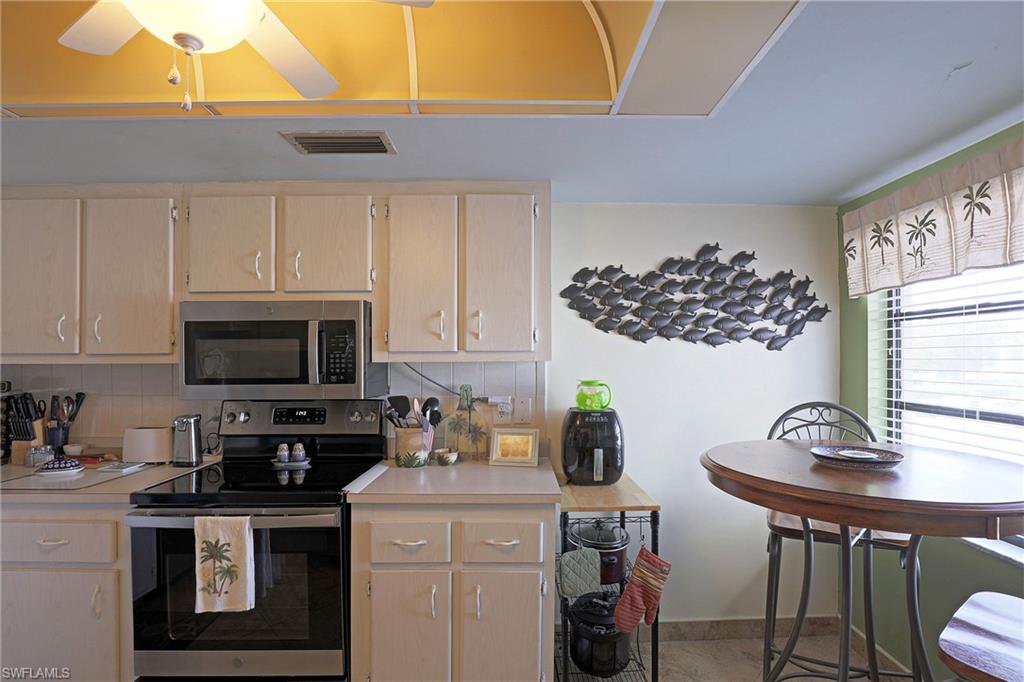 4711 Santa Barbara BLVD 4 photo 7
