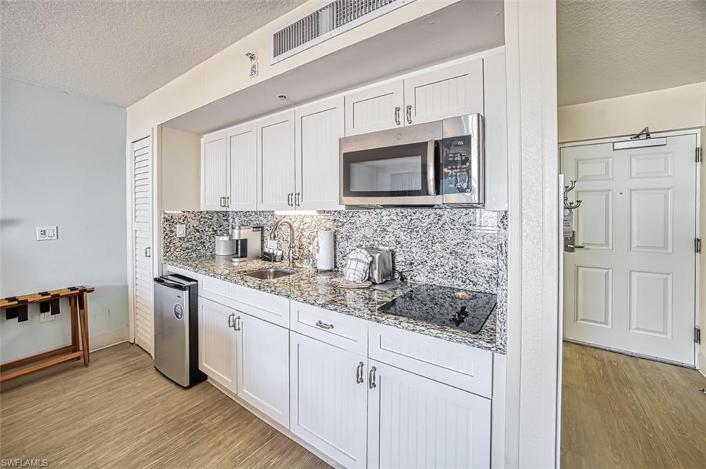 140 Estero BLVD 2104 photo 16