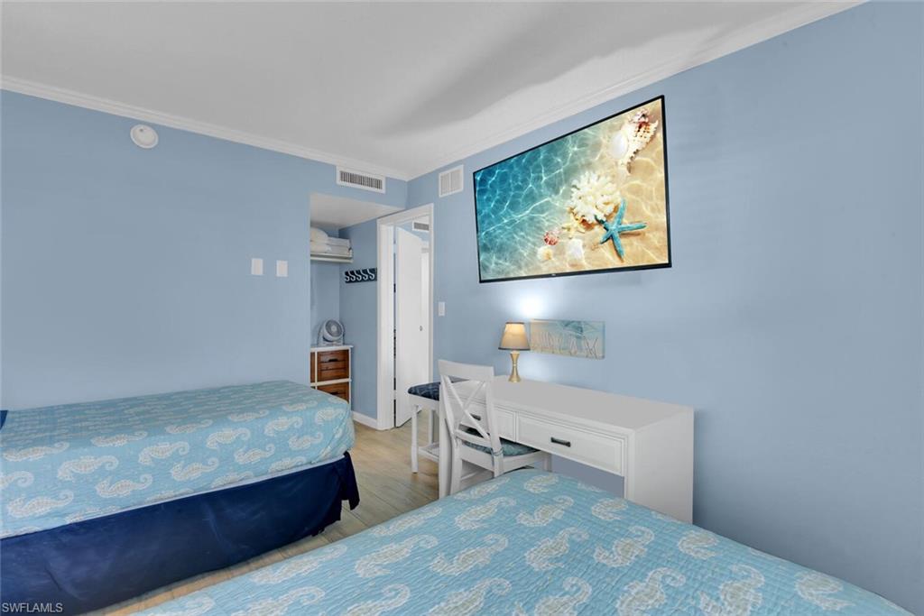 1295 Gulf Shore BLVD S 218 photo 10